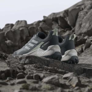 product/a/d/adidas_ih3589_19_footwear_photography_heromrktng_view_6-nw091625.jpg