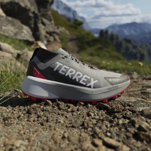 product/a/d/adidas_ih3776_16_footwear_photography_heromrktng_view_3-nw091625.jpg