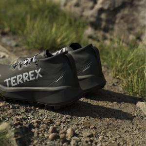 product/a/d/adidas_ih5358_24_footwear_photography_heromrktng_view_9-nw091625.jpg