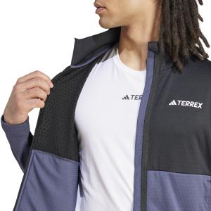 product/a/d/adidas_im8141_8_apparel_on_model_detail_view_1_white.jpg