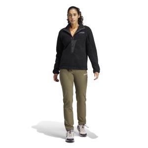 product/a/d/adidas_iw0225_7_apparel_on_model_standard_outfit_view_white.jpg