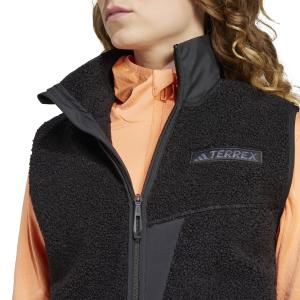 product/a/d/adidas_iw0237_7_apparel_on_model_detail_view_1_white.jpg