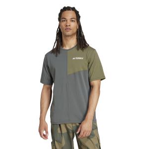 product/a/d/adidas_je0395_legivy_3.jpg