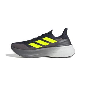product/a/d/adidas_jh9034_5_footwear_photography_side_medial_center_view_white-nw091625.jpg