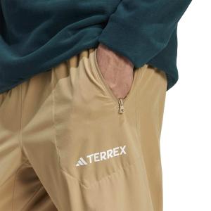 product/a/d/adidas_jm3129_5_apparel_on_model_detail_view_1_white.jpg
