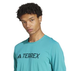 product/a/d/adidas_jn3874_5_apparel_on_model_detail_view_1_white.jpg