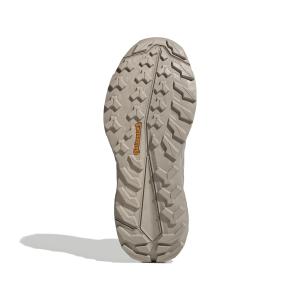 product/a/d/adidas_jp5612_4_footwear_photography_bottom_view_white-nw091625.jpg