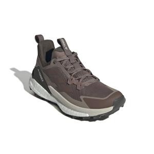 product/a/d/adidas_jq9906_6_footwear_photography_front_lateral_top_view_white-nw091625.jpg