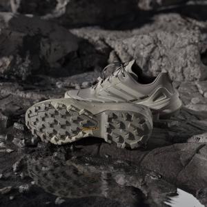 product/a/d/adidas_js4610_16_footwear_photography_heromrktng_view_4-nw091725.jpg