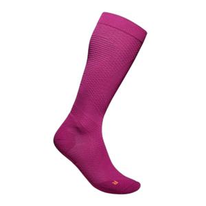 70000328-chaussettes-de-compression-femme-bauerfeind-run-ultralight-berry