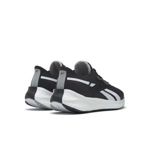 product/r/e/reebok_gw7199_6_footwear_photography_back_lateral_top_view_white_000.jpg