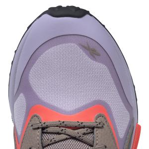 product/r/e/reebok_hp9330_7_footwear_photography_detail_view_1_white_000.jpg