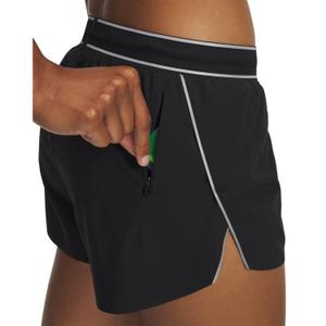 6004022-001-short-femme-under-armour-halo-black